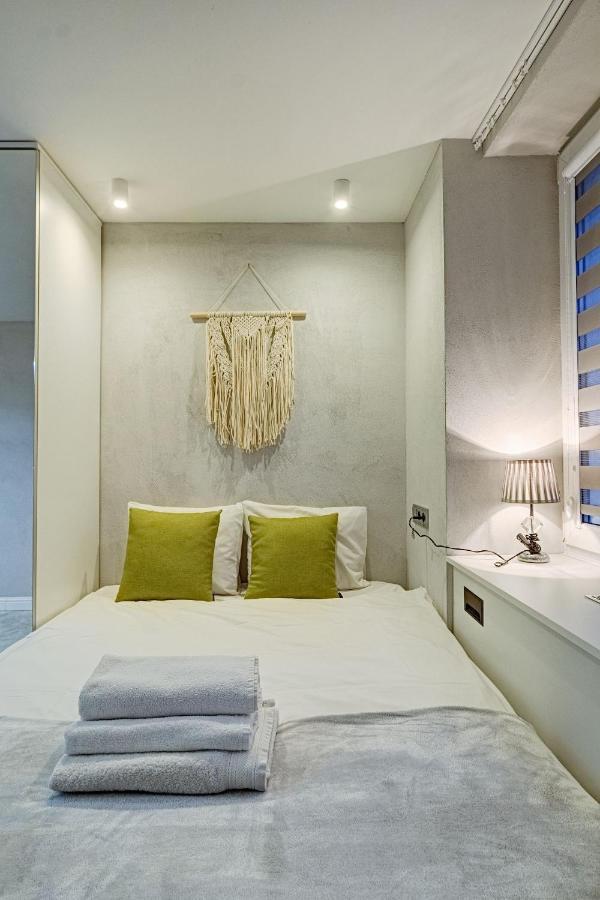 Appartamento Lobby 55 - Ac And Smart Tv Varsavia Esterno foto