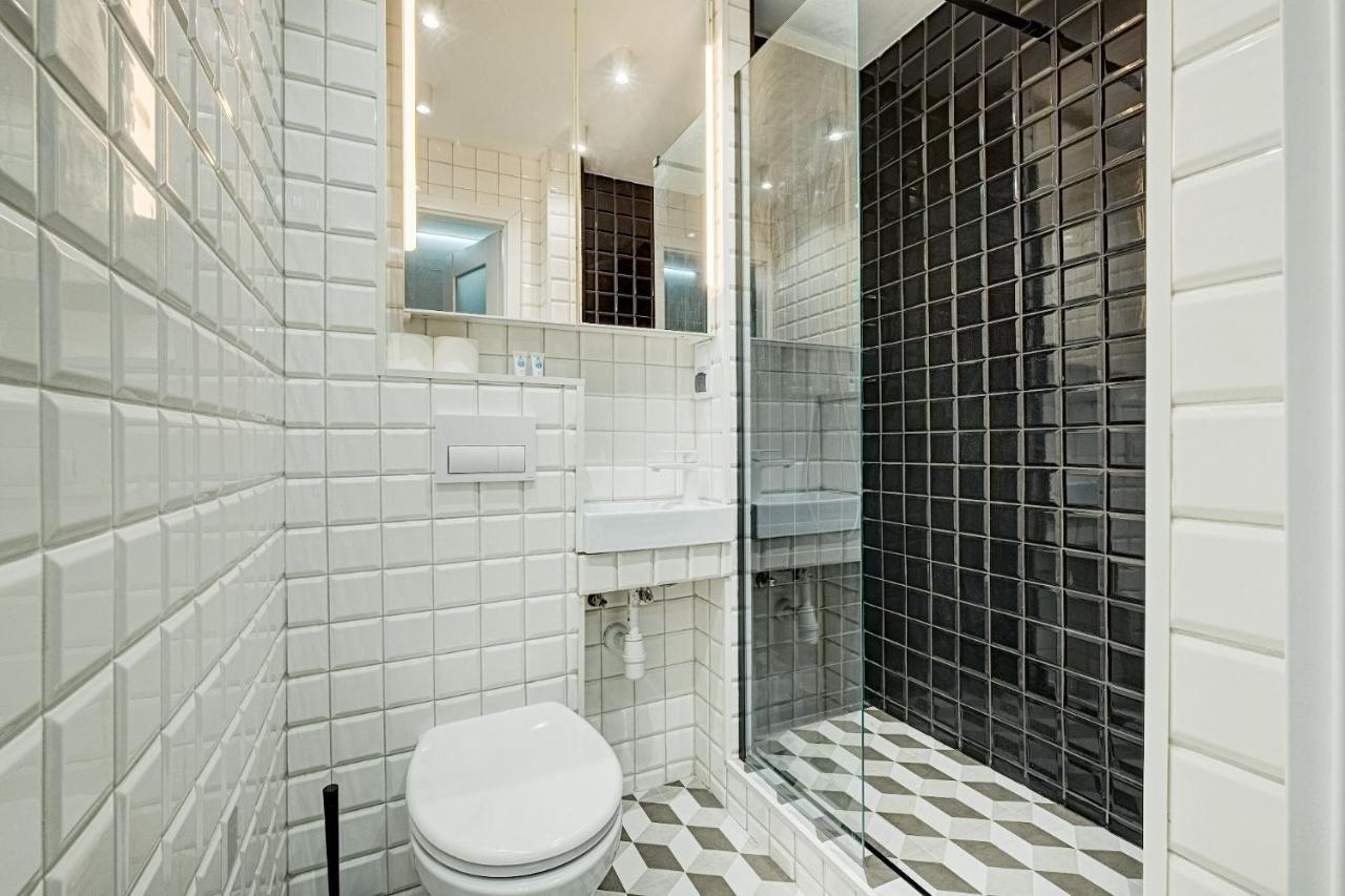 Appartamento Lobby 55 - Ac And Smart Tv Varsavia Esterno foto